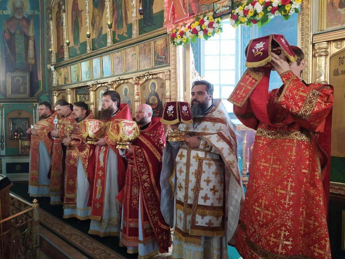 Престольный праздник в храме апостола и евангелиста Иоанна Богослова города  Ликино-Дулево — Орехово-Зуевское благочиние Балашихинской епархии Русской  Православной Церкви